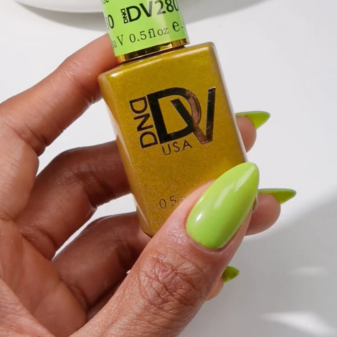 nail polish designer inspired-DIVA Duo DV280 Salsa Verde