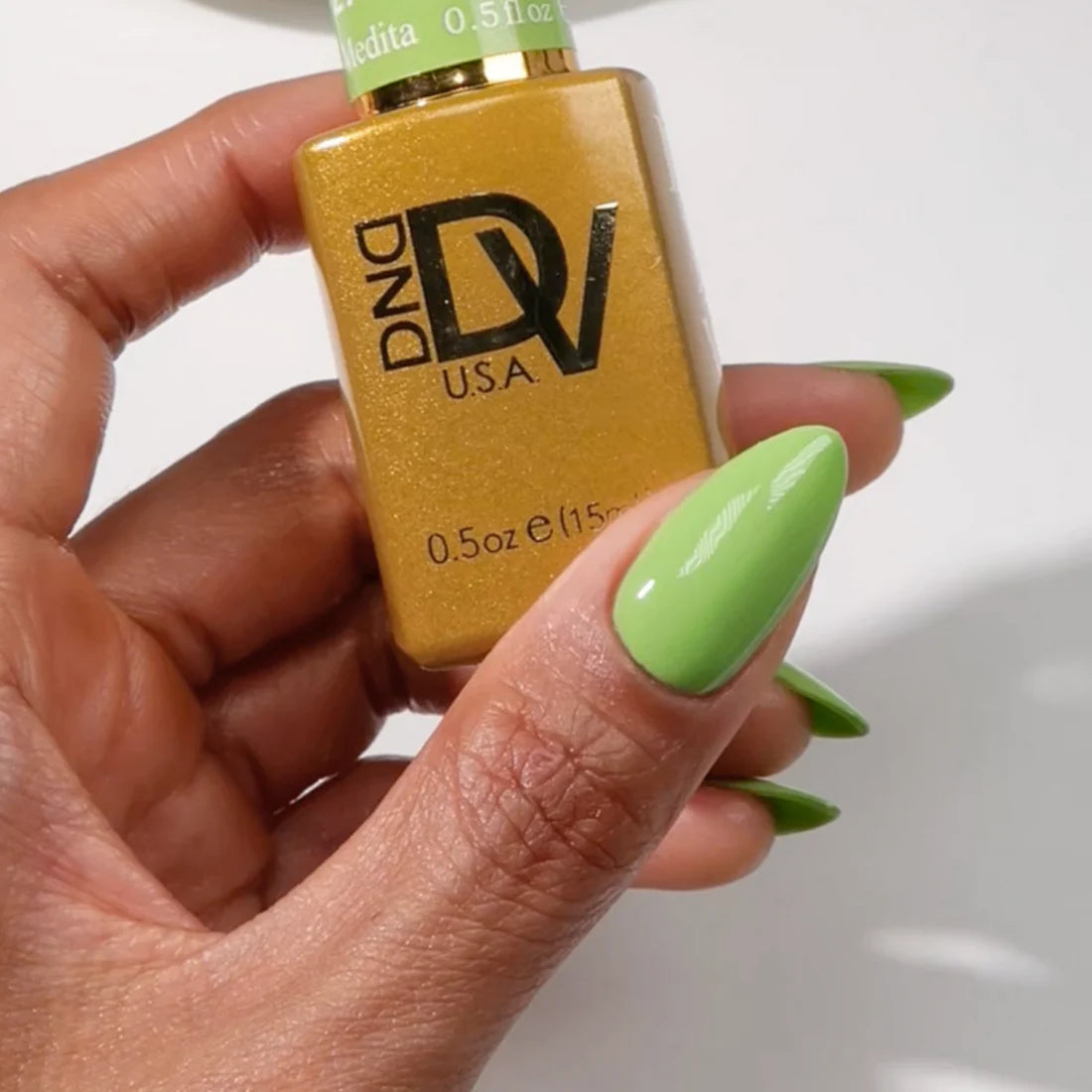 nail polish street style-DIVA Duo DV278 Meditation