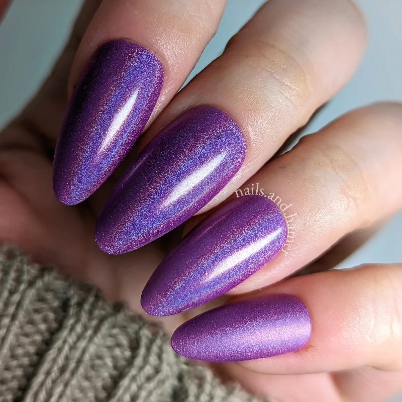 nail polish candy floss-The Magic Mirror Nail Polish: soft purple linear holographic